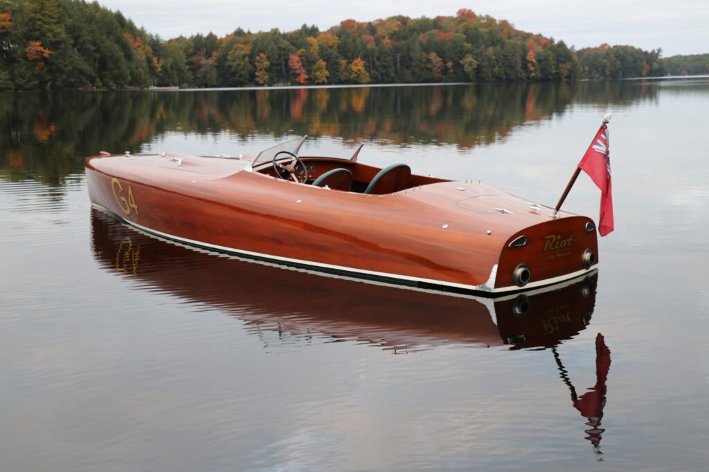 Clarion boats of muskoka 25 gold cup racer