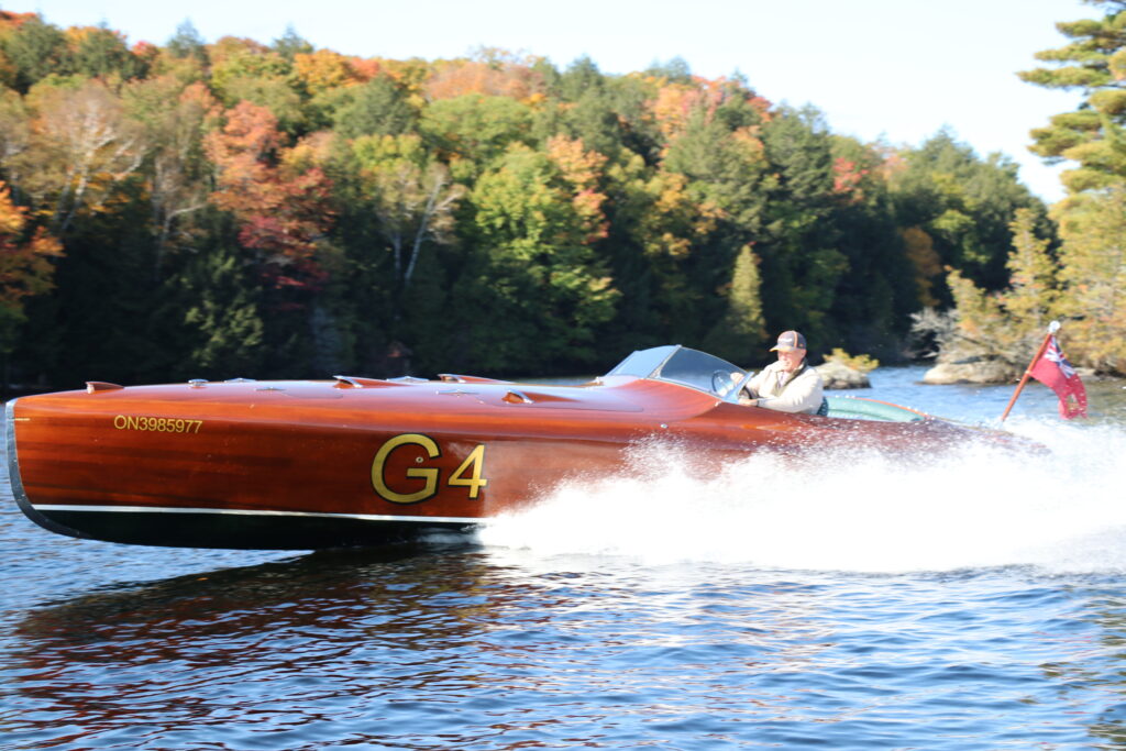 Clarion boats of muskoka 25 gold cup racer